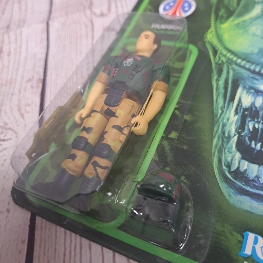 NWT Super7 Reaction Aliens Hudson Action Figure